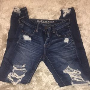 AMERICAN EAGLE JEANS